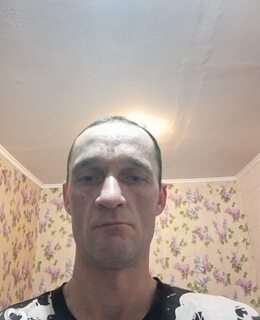 Денис Овчаров